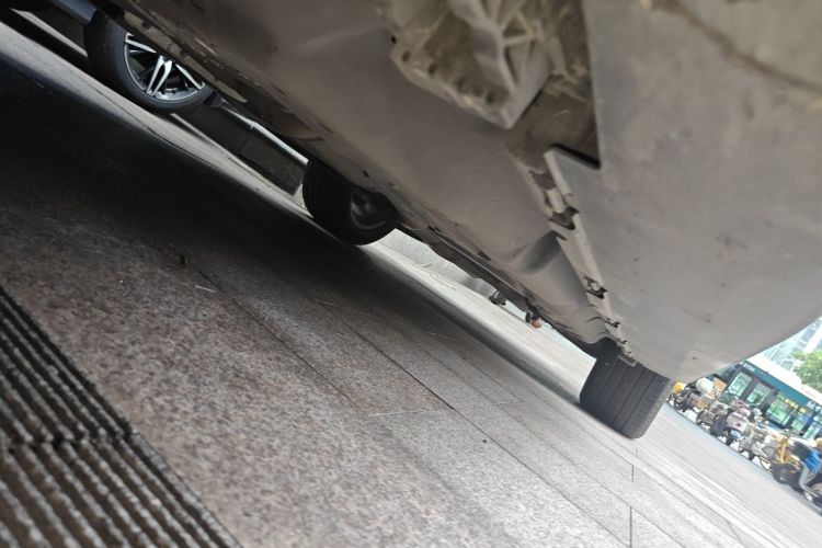 Used Mercedes-Benz GLS-Class  Chassis Front Left