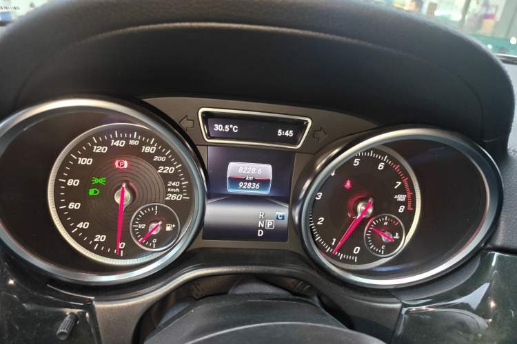 Used Mercedes-Benz GLS-Class  Instrument Cluster
