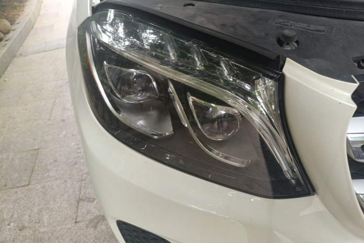 Used Mercedes-Benz GLS-Class 2017 GLS450 Middle East version Right Front Headlight
