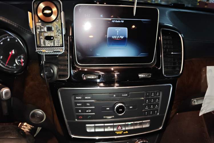 Used Mercedes-Benz GLS-Class 2018 GLS 450 European Version Audio And AC Panel