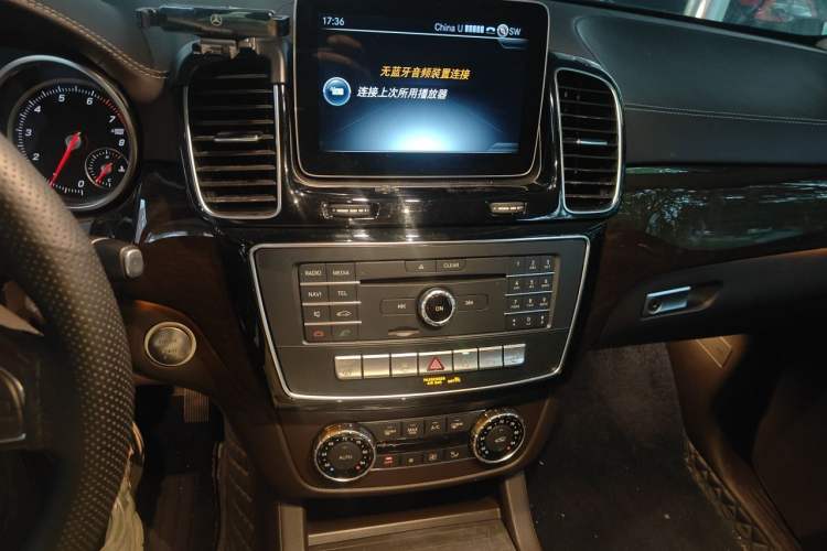 Used Mercedes-Benz GLS-Class  Audio And AC Panel