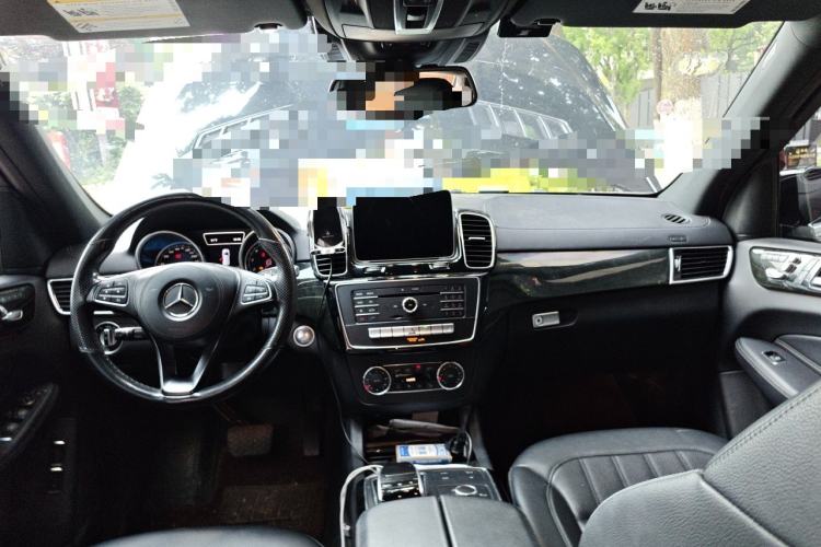 Used Mercedes-Benz GLS-Class 2018 GLS 450 U.S. specification Center Console