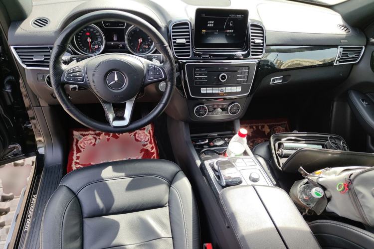 Used Mercedes-Benz GLS-Class 2018 GLS 450 U.S. specification Center Console