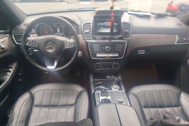 Used Mercedes-Benz GLS-Class  Center Console