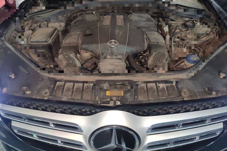 Used Mercedes-Benz GLS-Class 2018 GLS 450 Middle East version Engine Bay