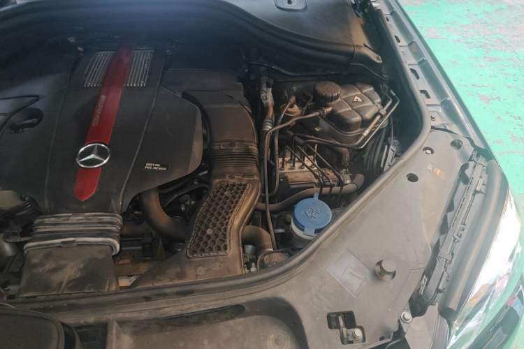 Used Mercedes-Benz GLS-Class  Engine Bay Left