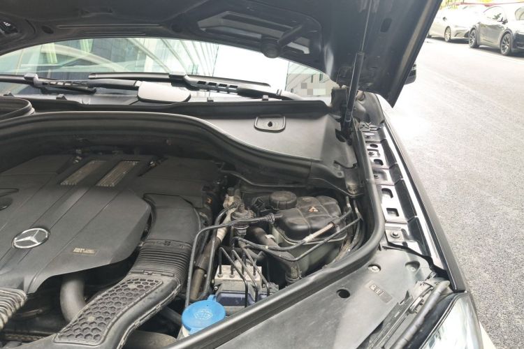 Used Mercedes-Benz GLS-Class  Engine Bay Left