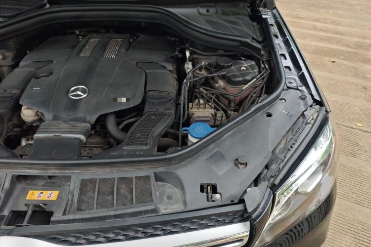 Used Mercedes-Benz GLS-Class  Engine Bay Left
