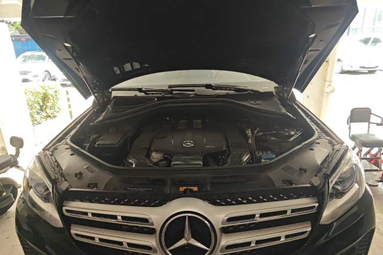 Used Mercedes-Benz GLS-Class  Engine Bay