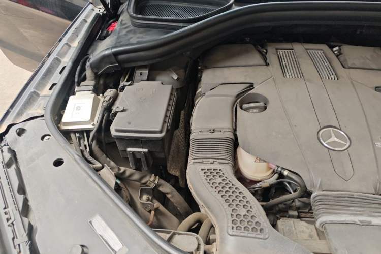 Used Mercedes-Benz GLS-Class 2018 GLS 450 U.S. specification Engine Bay Right