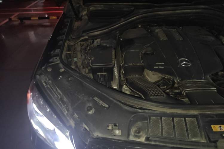 Used Mercedes-Benz GLS-Class 2018 GLS 450 European Version Engine Bay Right