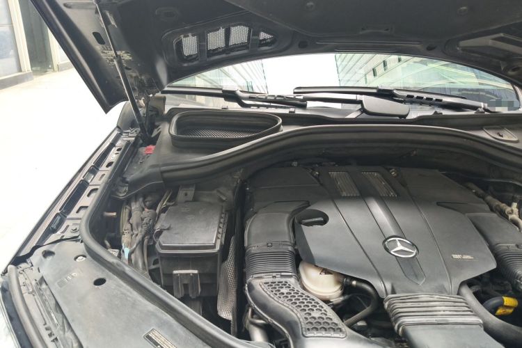 Used Mercedes-Benz GLS-Class  Engine Bay Right
