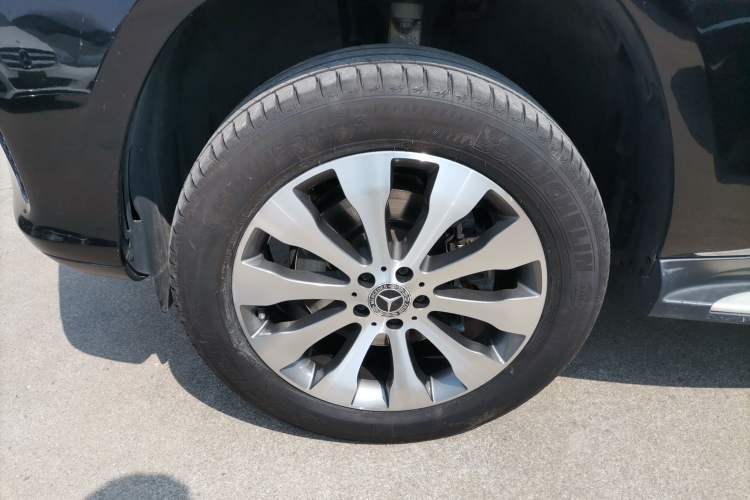 Used Mercedes-Benz GLS-Class 2018 GLS 450 Middle East version Exterior 4