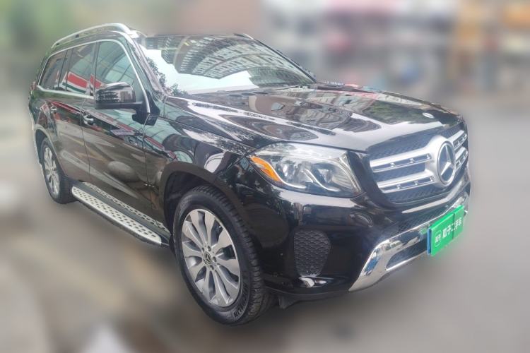 Used Mercedes-Benz GLS-Class  Front Right 45 Deg