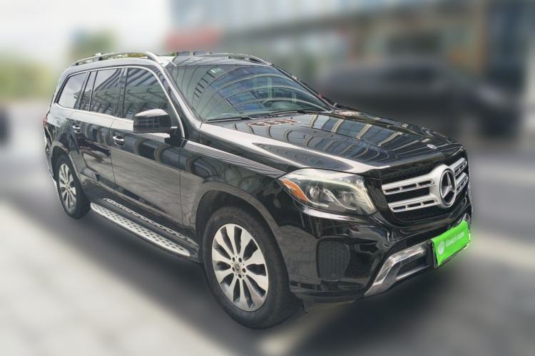 Used Mercedes-Benz GLS-Class  Front Right 45 Deg