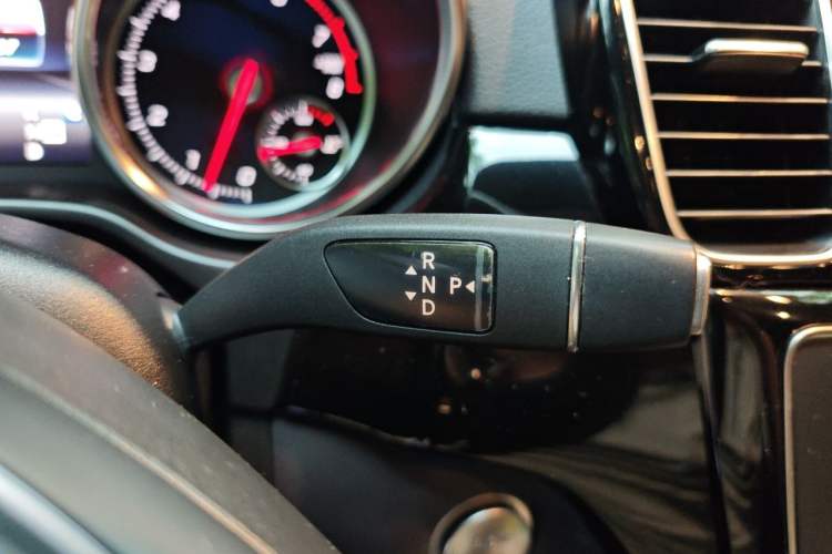 Used Mercedes-Benz GLS-Class  Gear Lever