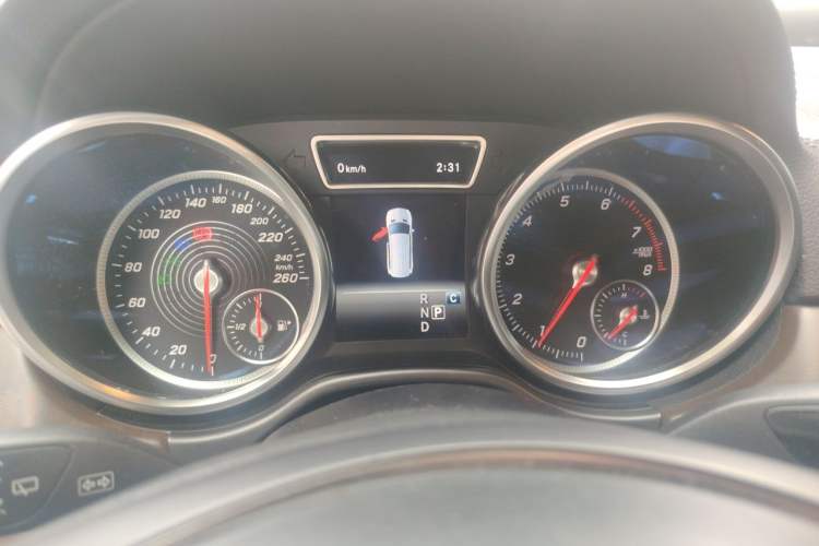 Used Mercedes-Benz GLS-Class  Instrument Cluster