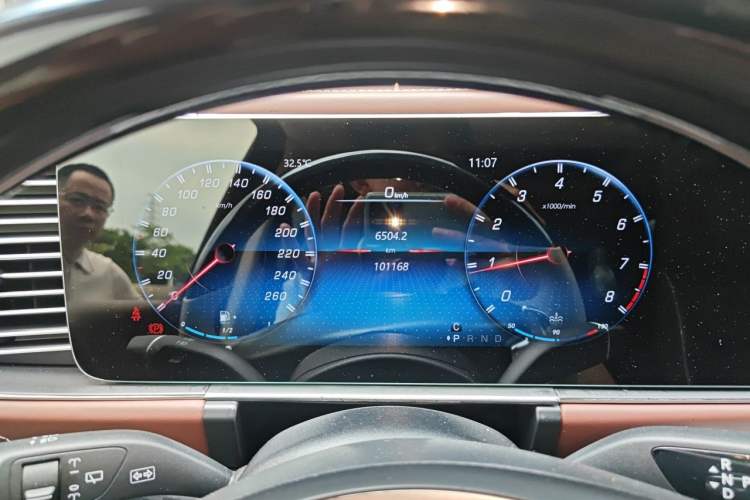 Used Mercedes-Benz GLS-Class  Instrument Cluster