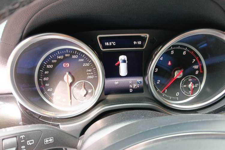 Used Mercedes-Benz GLS-Class 2018 GLS 450 Luxury Package Sport Package Radar Package Plus Version Instrument Cluster
