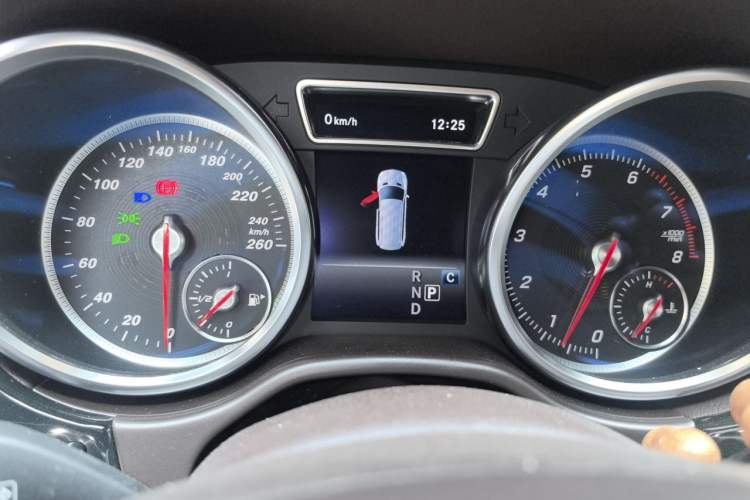 Used Mercedes-Benz GLS-Class 2018 GLS450 P01 Exterior Lighting Package US Specification Instrument Cluster