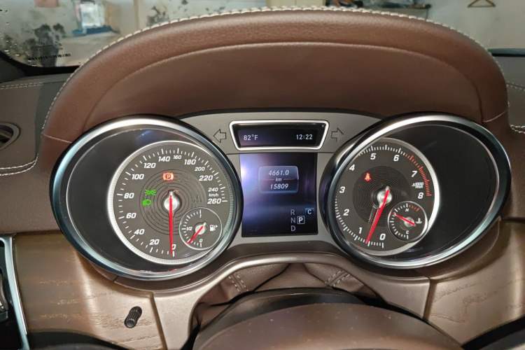Used Mercedes-Benz GLS-Class  Instrument Cluster