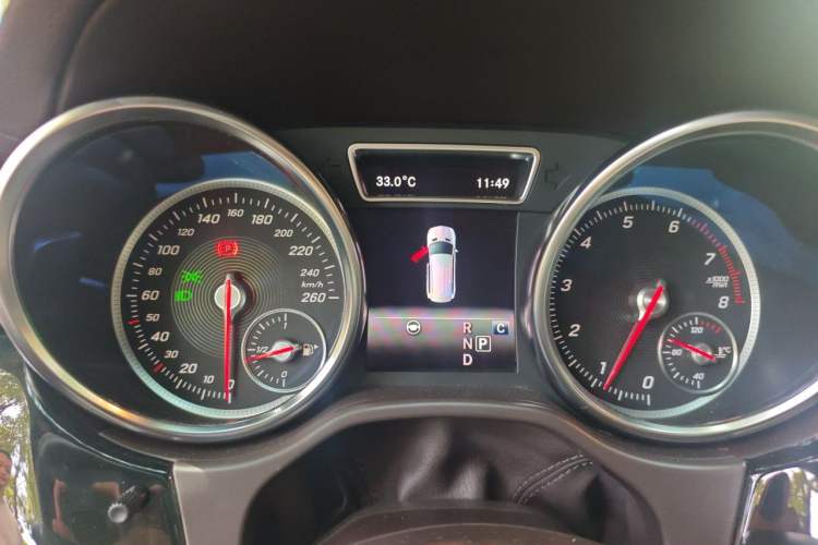 Used Mercedes-Benz GLS-Class 2018 GLS 450 Luxury Package Sport Package Radar Package Plus Version Instrument Cluster