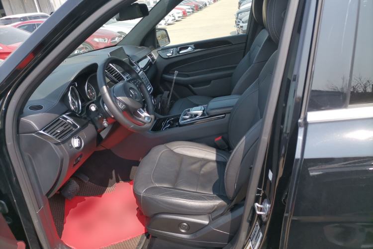 Used Mercedes-Benz GLS-Class 2018 GLS 450 Middle East version Left Front Seat