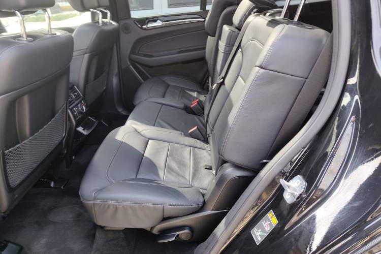 Used Mercedes-Benz GLS-Class 2018 GLS 450 U.S. specification Left Rear Seat