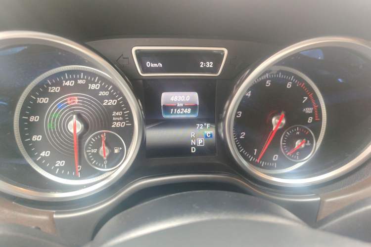 Used Mercedes-Benz GLS-Class  Odometer Close Up