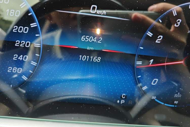 Used Mercedes-Benz GLS-Class  Odometer Close Up