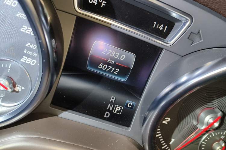 Used Mercedes-Benz GLS-Class 2018 GLS 450 U.S. specification Odometer Close Up