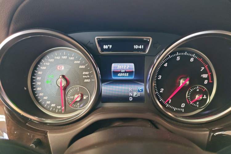 Used Mercedes-Benz GLS-Class 2018 GLS 450 U.S. specification Odometer Close Up