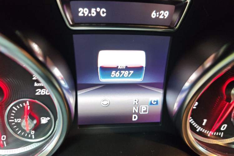 Used Mercedes-Benz GLS-Class  Odometer Close Up