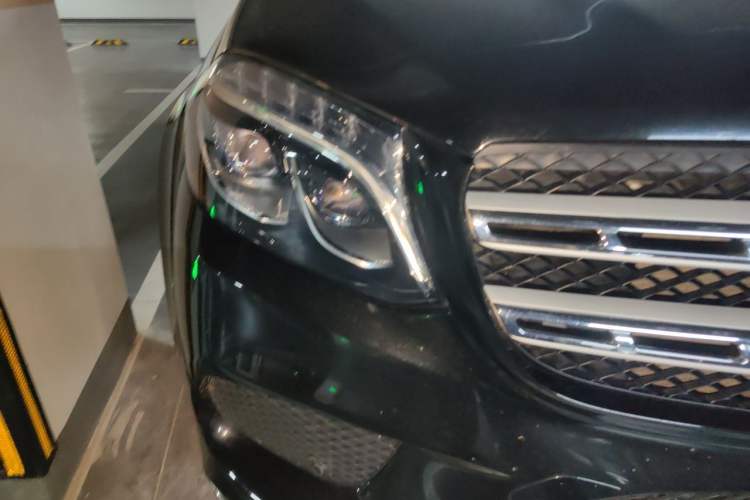 Used Mercedes-Benz GLS-Class 2018 GLS 450 Middle East version Right Front Headlight