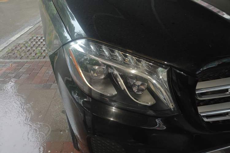 Used Mercedes-Benz GLS-Class  Right Front Headlight