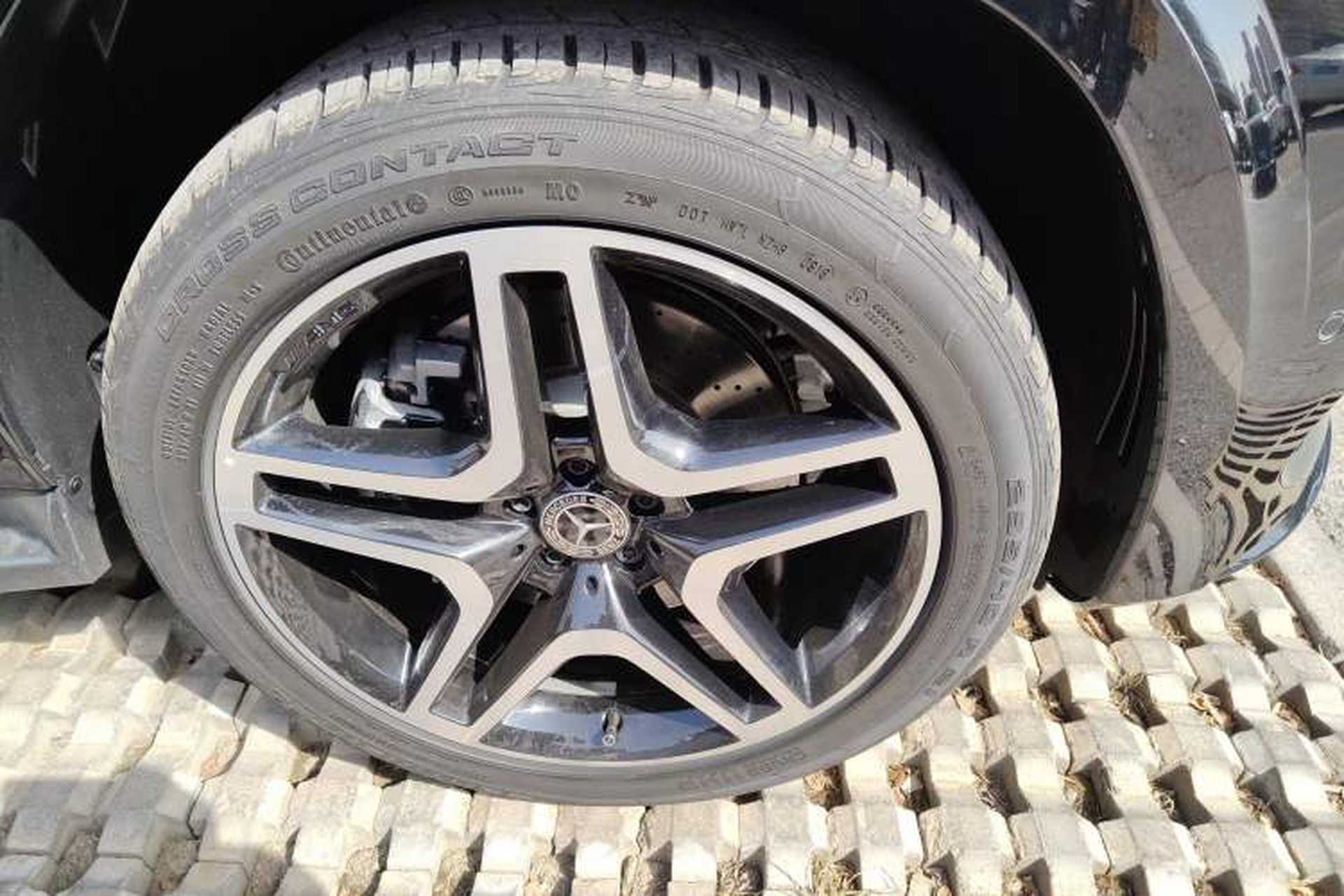 Used Mercedes-Benz GLS-Class 2018 GLS 450 U.S. specification Right Front Wheel Hub