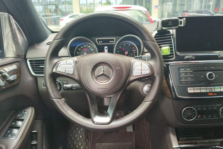 Used Mercedes-Benz GLS-Class  Steering Wheel