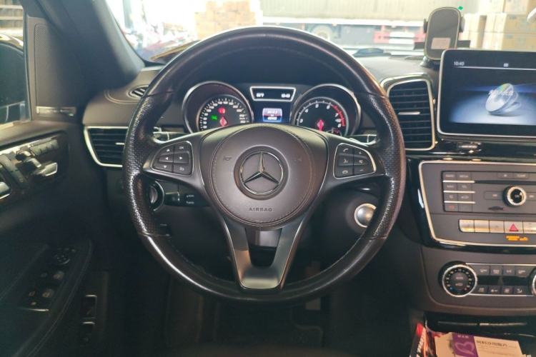 Used Mercedes-Benz GLS-Class 2018 GLS 450 U.S. specification Steering Wheel
