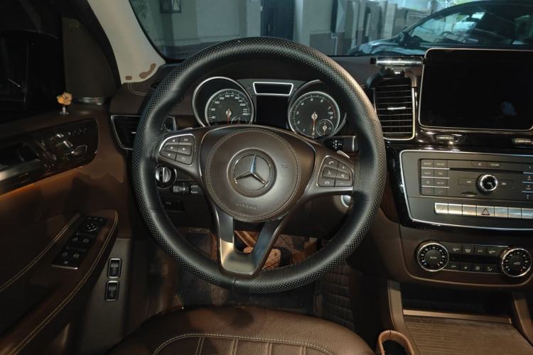 Used Mercedes-Benz GLS-Class  Steering Wheel