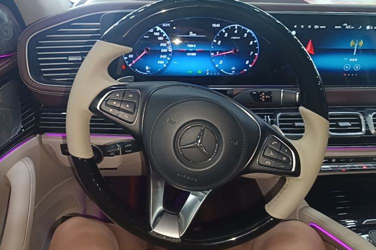 Used Mercedes-Benz GLS-Class 2018 GLS 450 U.S. specification Steering Wheel