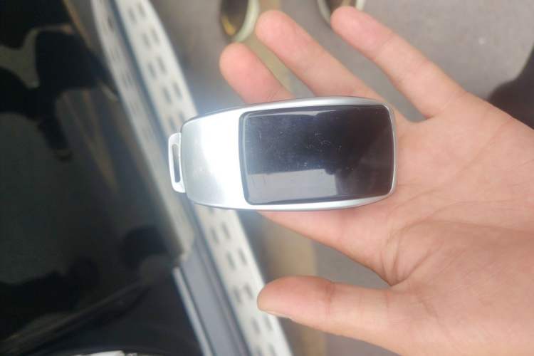 Used Mercedes-Benz GLS-Class  Vehicle Key
