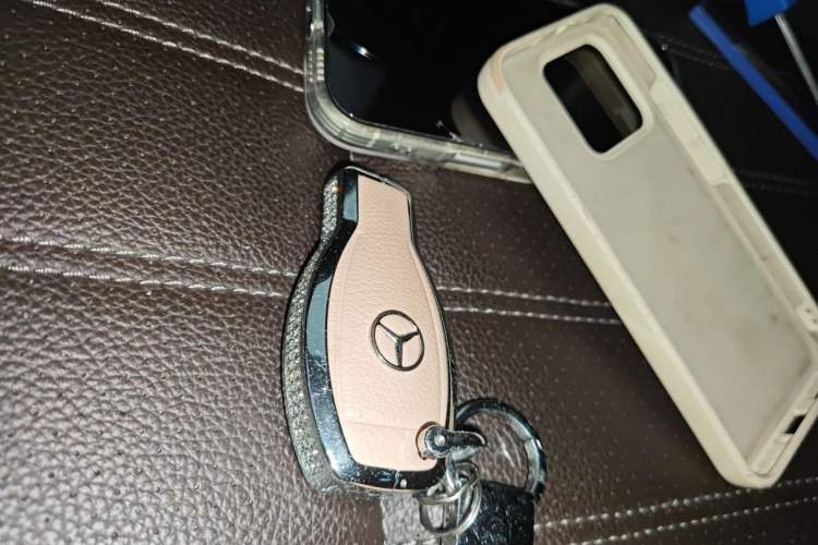Used Mercedes-Benz GLS-Class  Vehicle Key