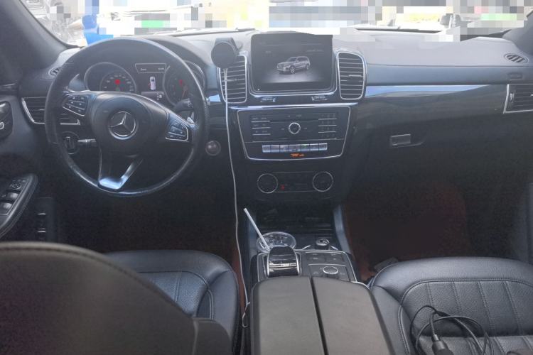 Used Mercedes-Benz GLS-Class 2018 GLS 450 U.S. specification Center Console