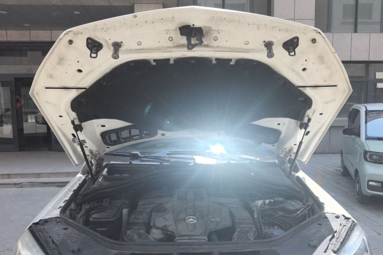 Used Mercedes-Benz GLS-Class 2018 GLS 450 U.S. specification Engine Bay