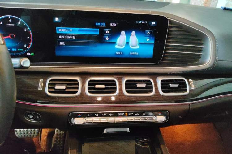 Used Mercedes-Benz GLS-Class  Audio And AC Panel