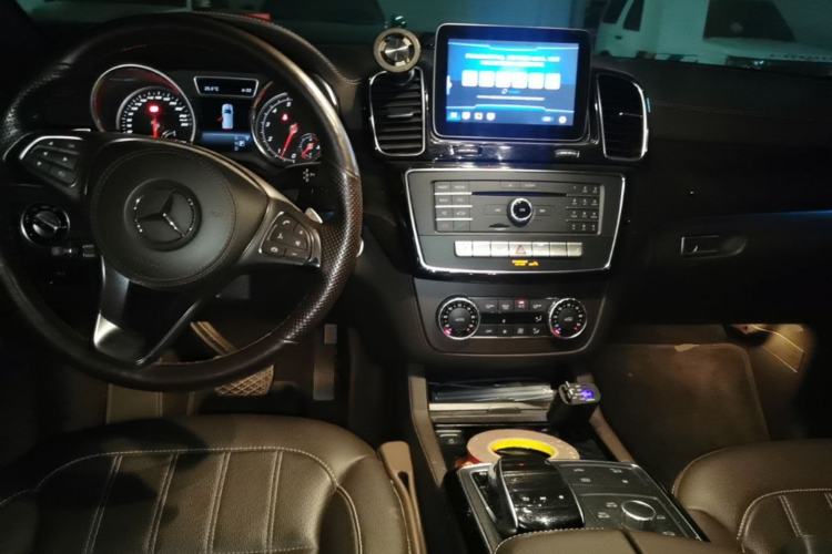 Used Mercedes-Benz GLS-Class 2019 GLS450 P01 Exterior Lighting Radar Package US Specification Center Console