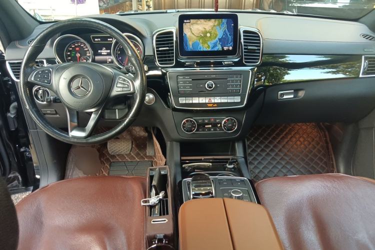 Used Mercedes-Benz GLS-Class 2019 GLS 450 7-seater U.S. specification Center Console