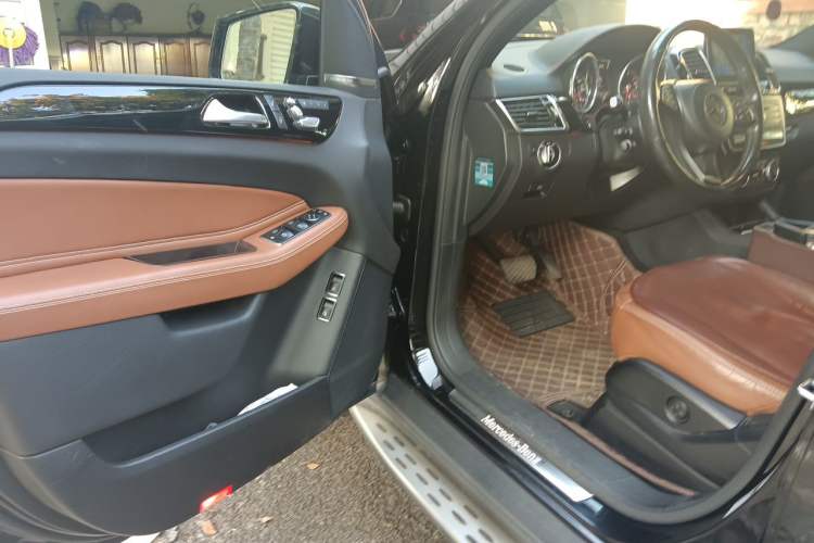 Used Mercedes-Benz GLS-Class 2019 GLS 450 7-seater U.S. specification Driver Seat