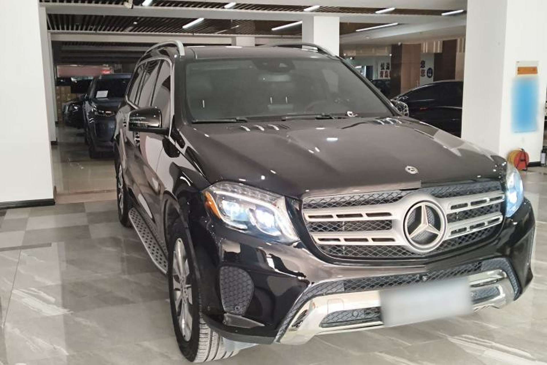 Used Mercedes-Benz GLS-Class 2019 GLS 450 7-seater U.S. specification Front Right 45 Deg