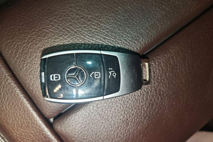 Used Mercedes-Benz GLS-Class 2019 GLS 450 7-seater U.S. specification Interior 1